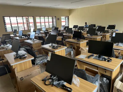 Cérémonie de remise des ouvrages du Collège Moderne Safloue Djanhan — Photo 6