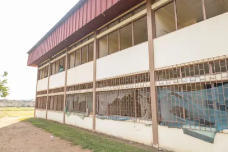 État des bâtiments du Campus 1 de Bouaké – Programme 2025 de réhabilitation des universités et cités universitaires — Photo 7